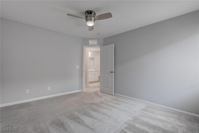 Building Photo - 114 Manzanita Falls Ave