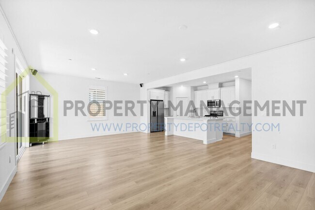 Building Photo - Stunning New 4 Bed / 3 Bath Home | Built i...