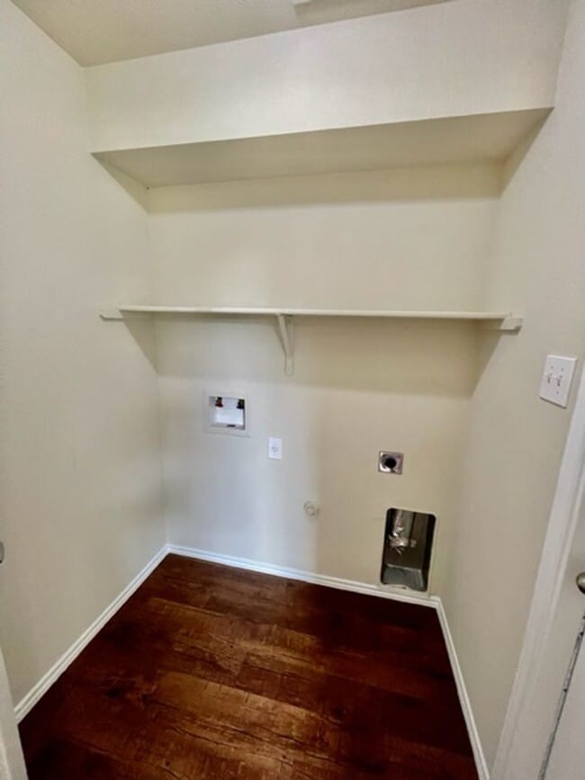 Building Photo - 6513 Cold Water