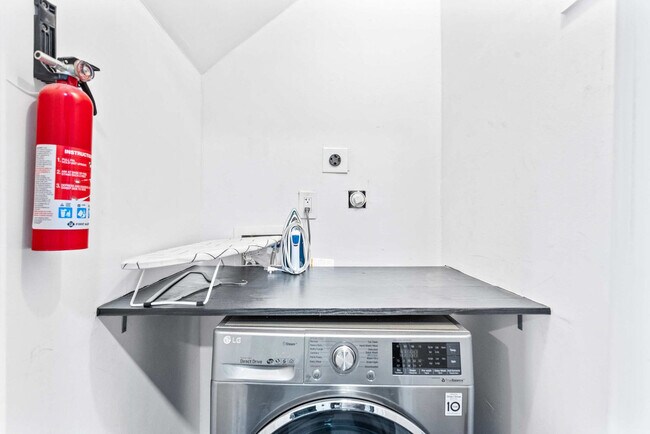 Building Photo - 2620 Arbor St