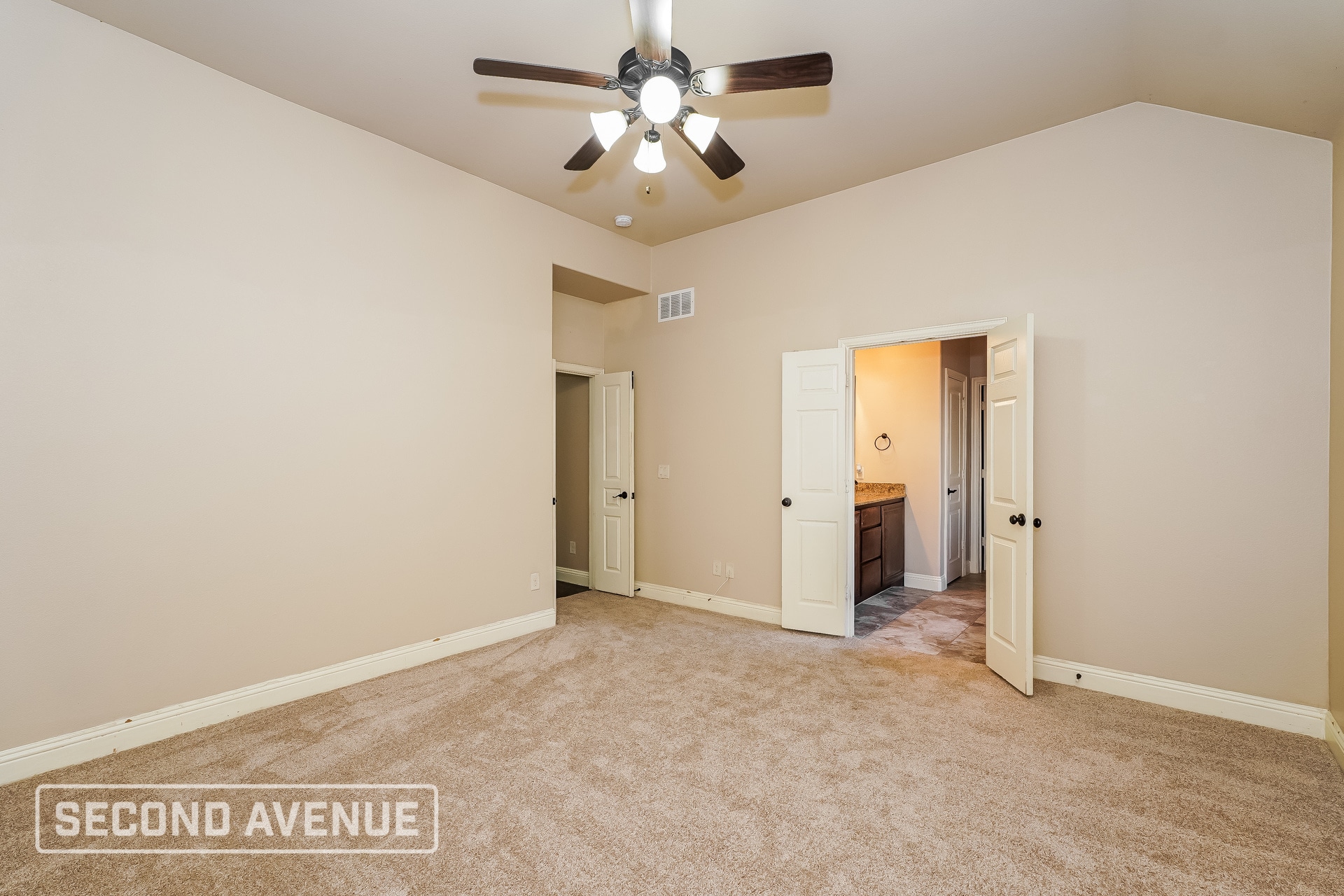 Building Photo - 401 Bamborough Dr