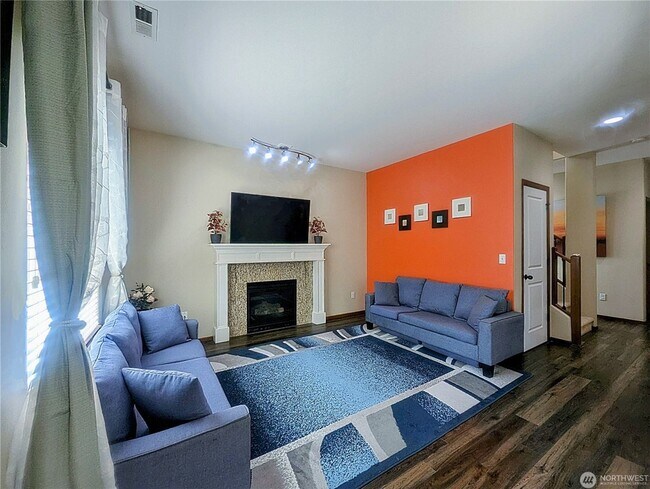 Building Photo - 4bd/2.5ba Lynnwood Home