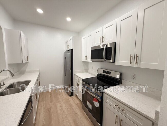 Building Photo - 583 Brantley Terrace Way