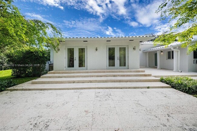 Building Photo - 919 Granada Groves Ct