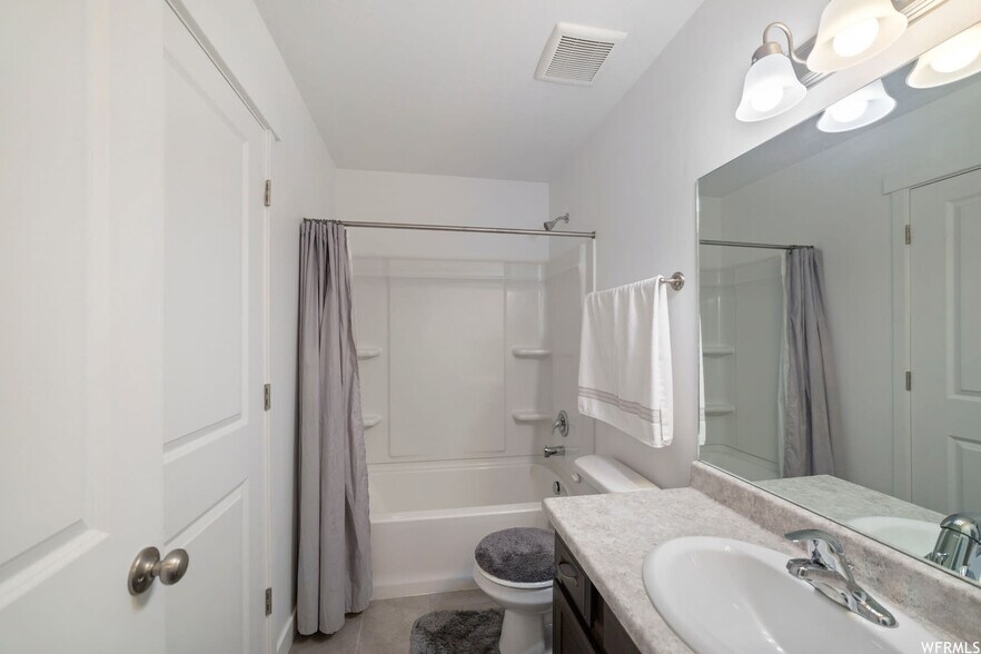 Building Photo - 15287 S Tack Way