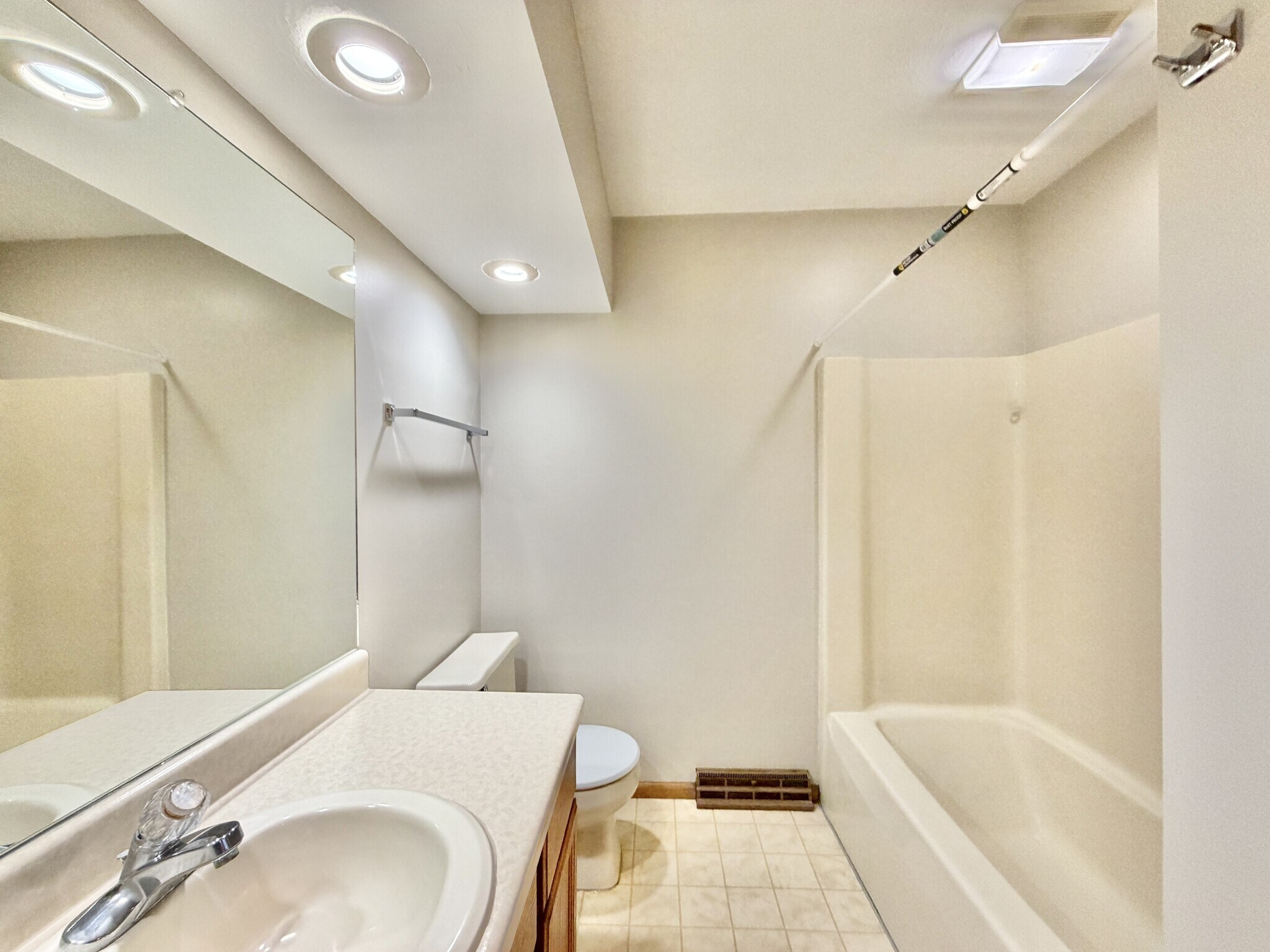 Building Photo - 3204 Westminster Rd