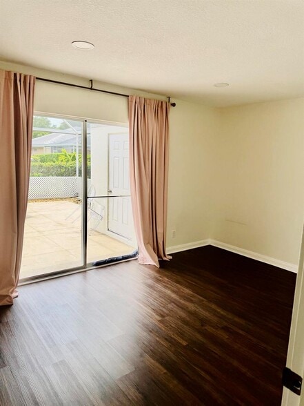 Building Photo - 3504 Lakemont Ct