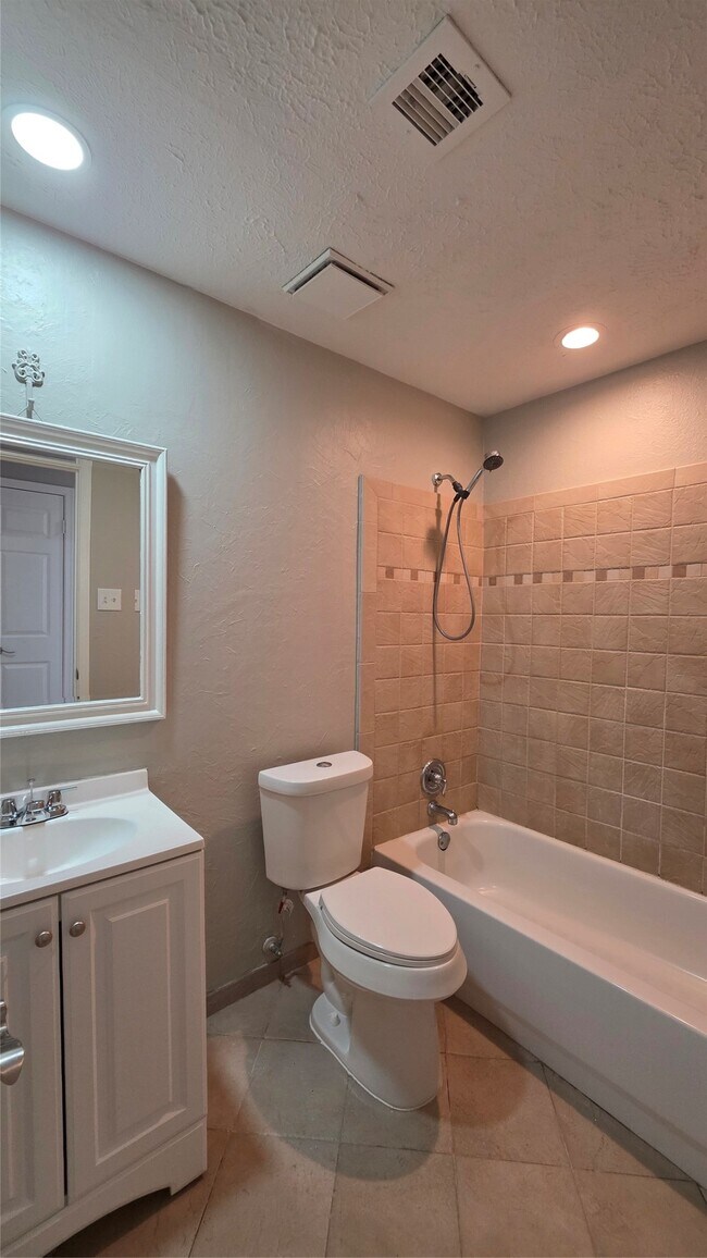 Building Photo - 14855 Easingwold Dr
