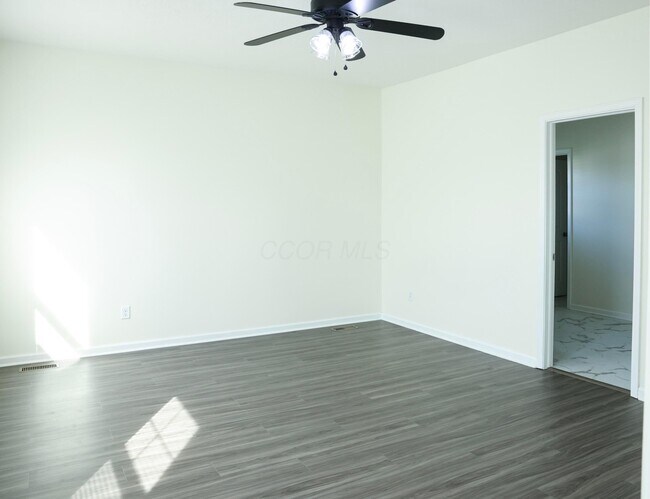 Building Photo - 11921 Warbler Wy