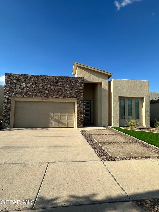Primary Photo - 51073 Sand Verbena Ave