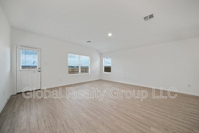 Building Photo - 9105 Navarro Vis