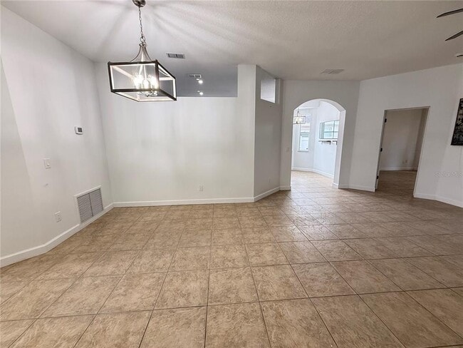 Building Photo - 1160 Cherry Valley Way