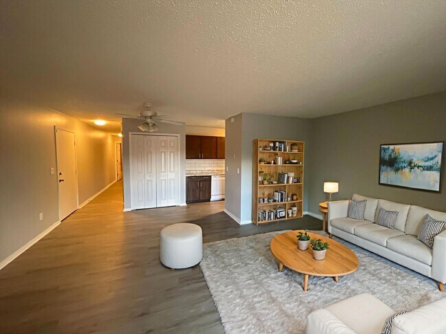 Building Photo - 4015 Stonedike Dr