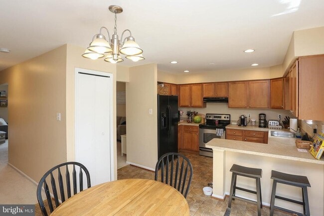 Building Photo - 4723 Leyden Way