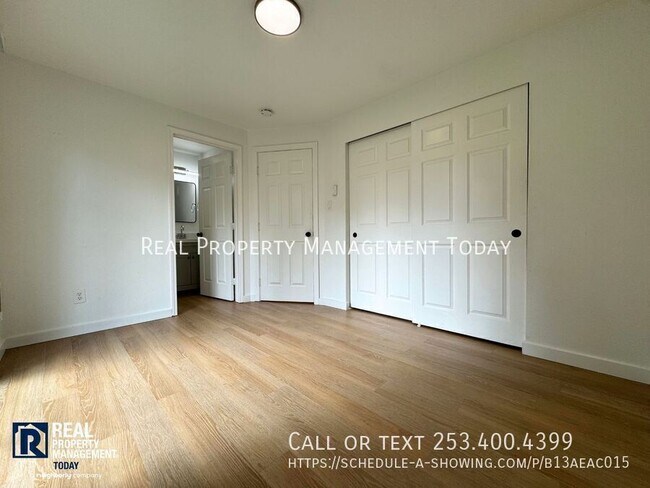 Building Photo - 7619 Douglas St W