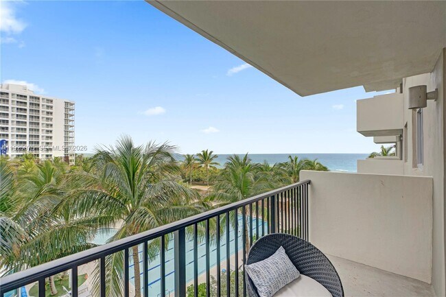 Building Photo - 9273 Collins Ave