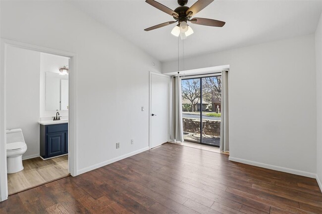 Building Photo - 100 Bay Point Dr