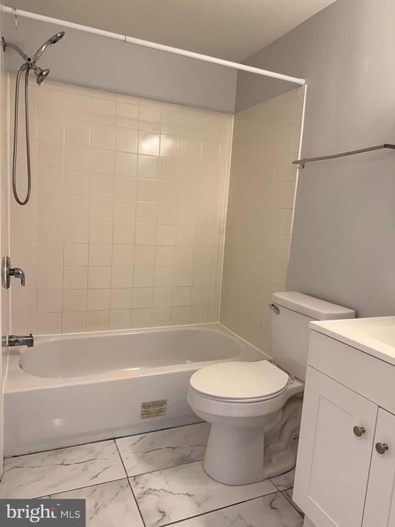 Building Photo - 4303 Pembrook Village Dr