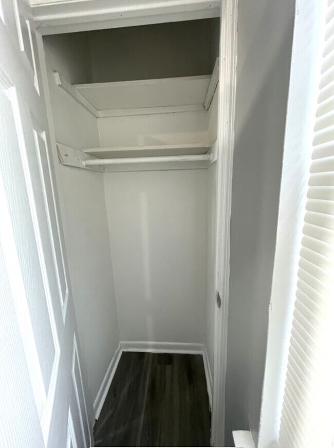 Building Photo - 970 McLean Ave