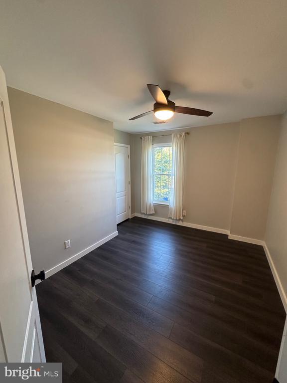 Building Photo - 8834 Chiswick Ct