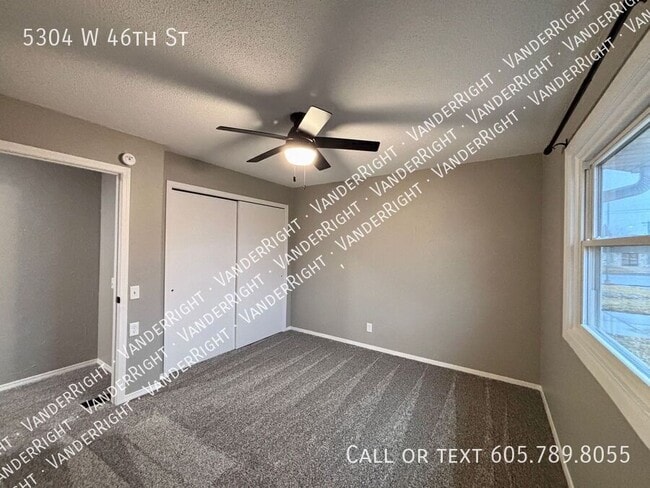 Building Photo - 5304 W 46th St