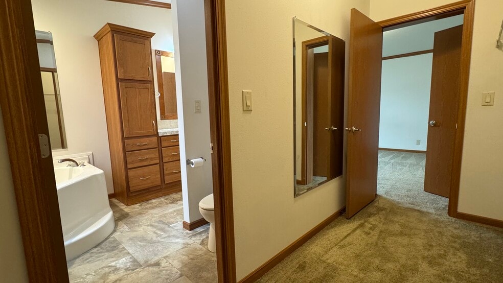 Building Photo - 2215 Osprey Pl NW