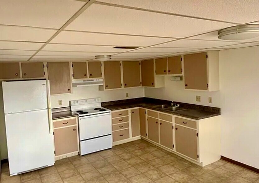 Building Photo - 814 Cedar River Dr