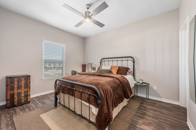 Building Photo - 4/4.5 Townhomes with Fenced Backyards!