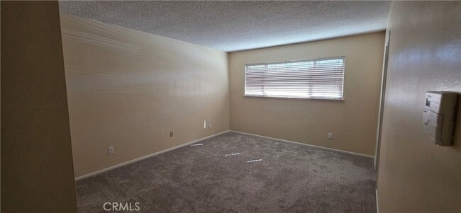 Building Photo - 129 Sunridge Way