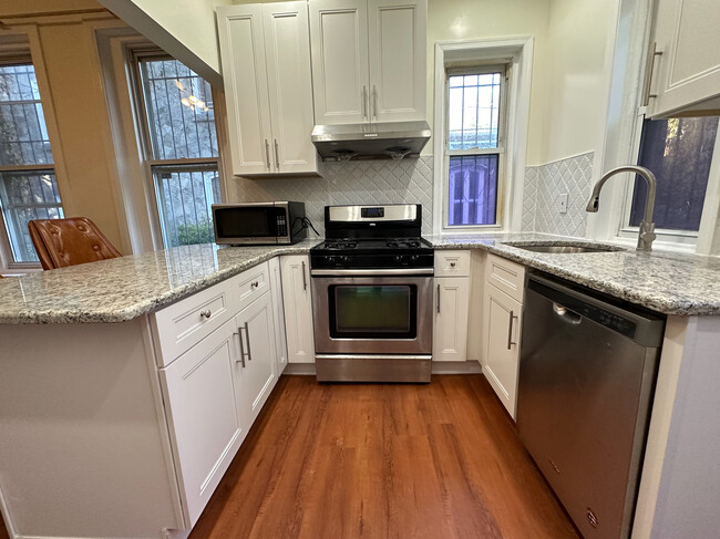 New Kitchen - 3615 Baring St