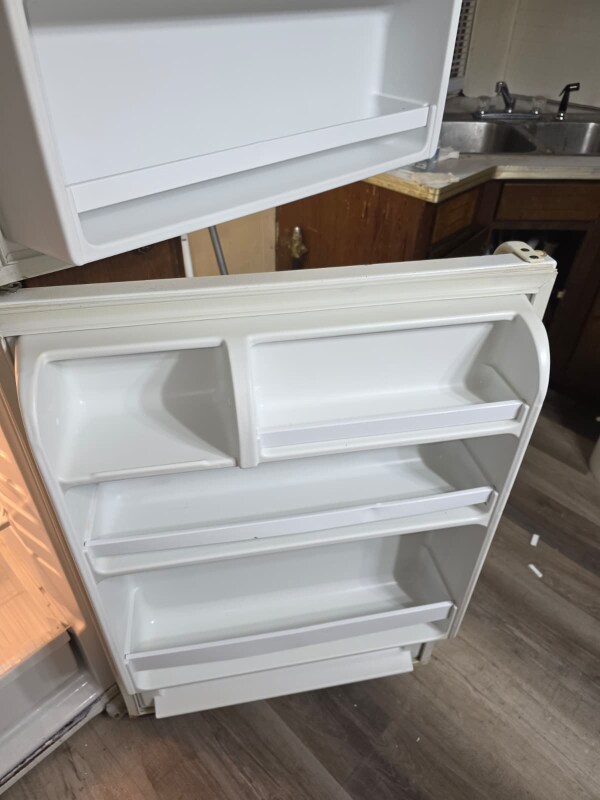 Building Photo - 4744 Ellsworth Ln