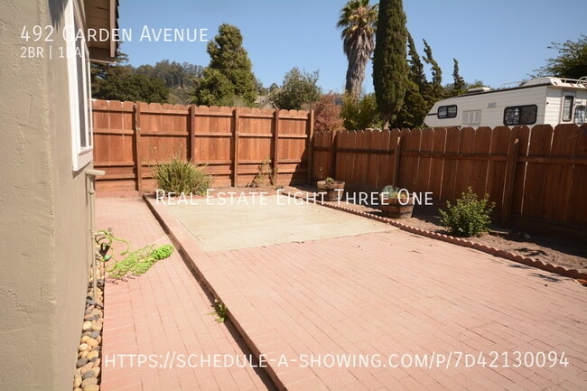 Building Photo - 492 Garden Ave