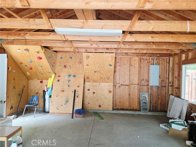 Building Photo - 2121 Garfield Ave