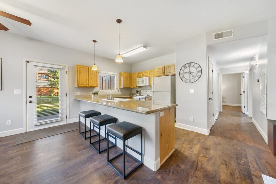 Building Photo - 6601 N Spurwing Loop