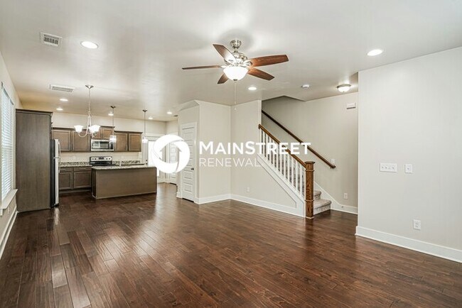 Building Photo - 3 Bedroom Pet-Friendly Home in HERMITAGE, TN with Main Street Renewal