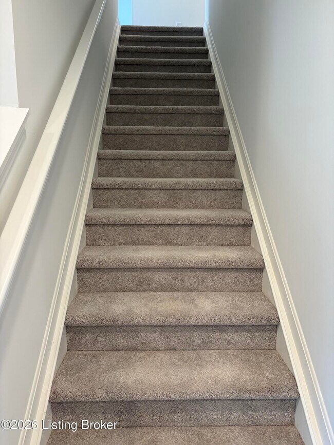 Building Photo - 2015 Lyndon Green Cir