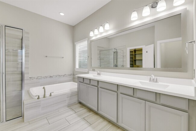 Building Photo - 31778 Twin Timbers Ln