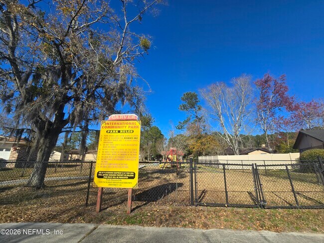 Building Photo - 5639 Sophist Cir N