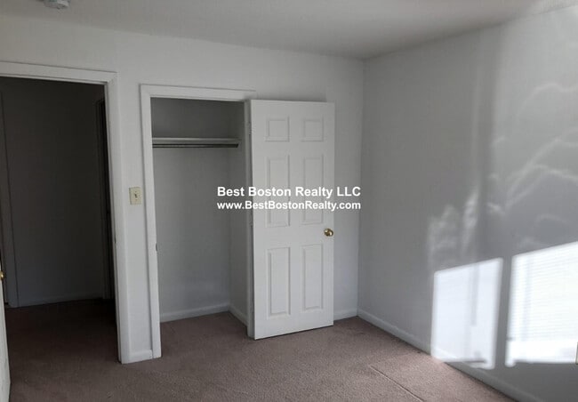 Building Photo - 216 Revere Beach Pkwy