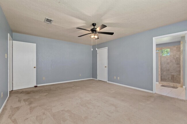 Building Photo - 24338 Redbud Ave