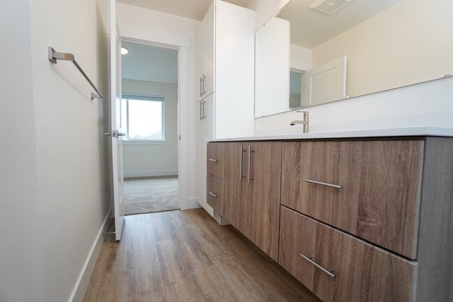 Building Photo - 4617 N Iota Ln