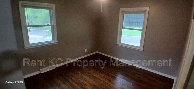 Building Photo - 7201 Hardy Ave