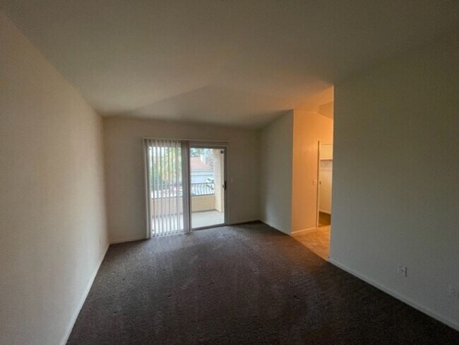 Building Photo - Rocklin home near Breen Park