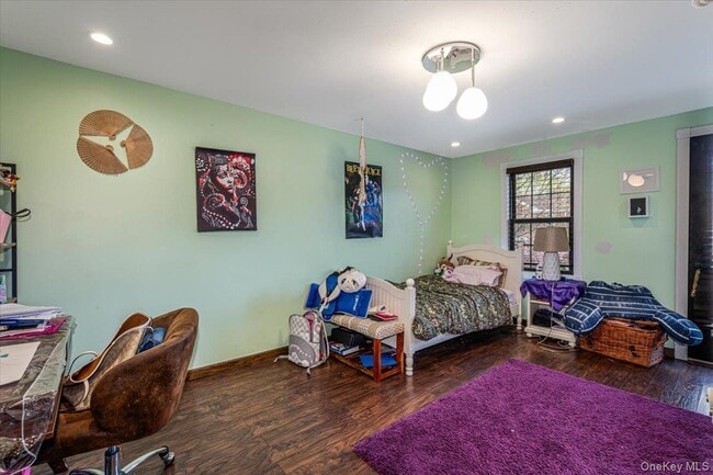 Building Photo - 68-48 Fleet St