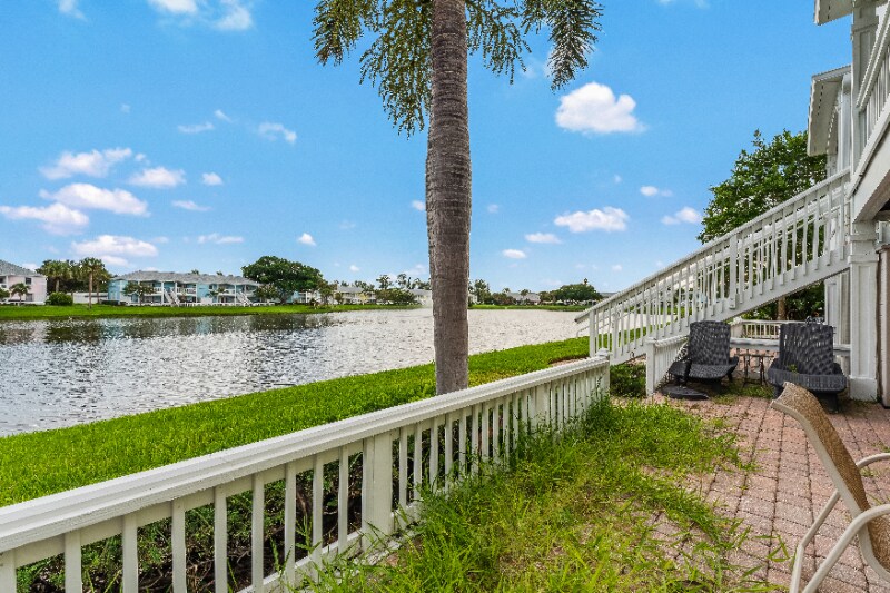 Building Photo - 204 Pompano Dr SE