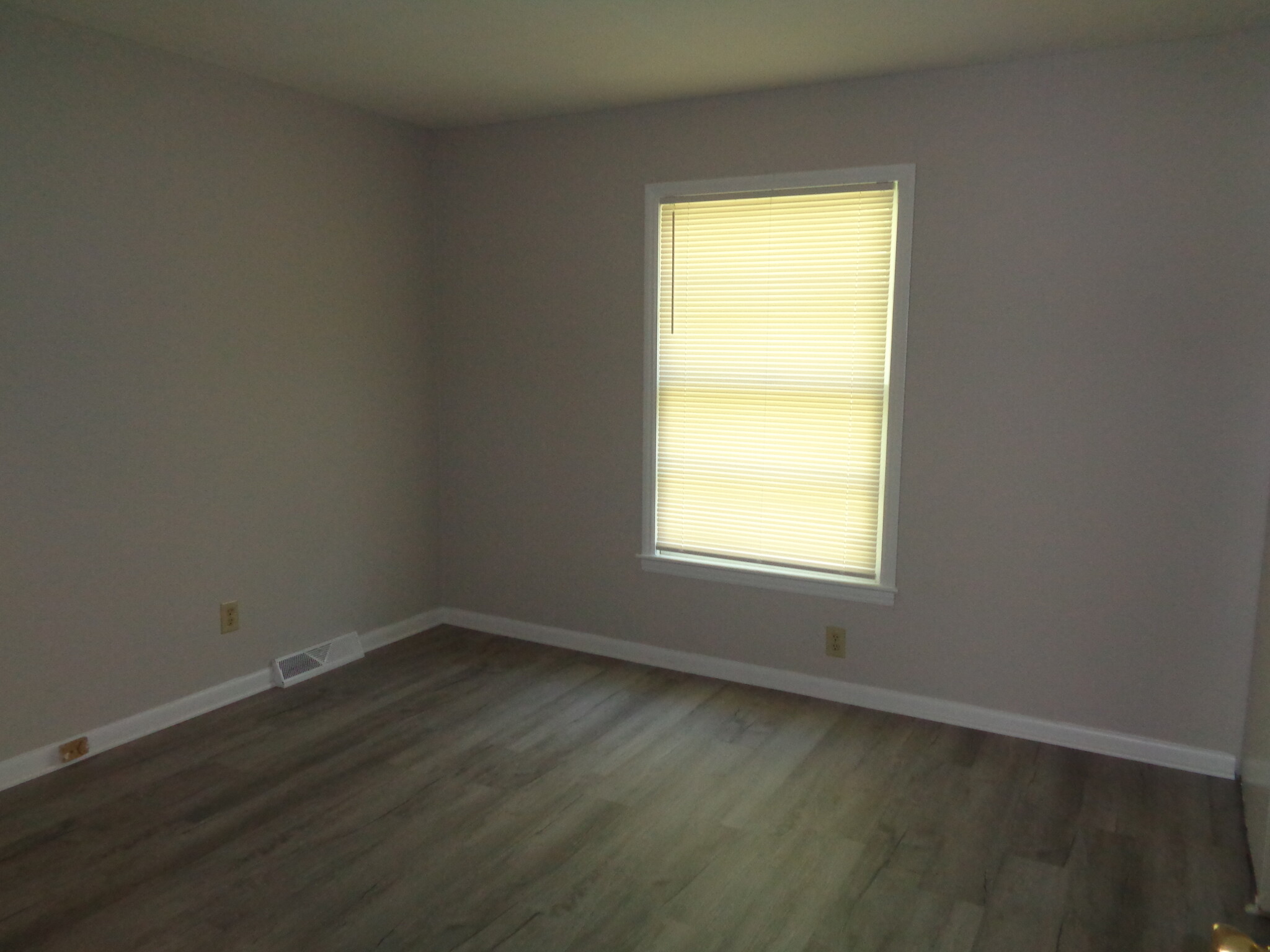 Building Photo - 524 Echodale Dr