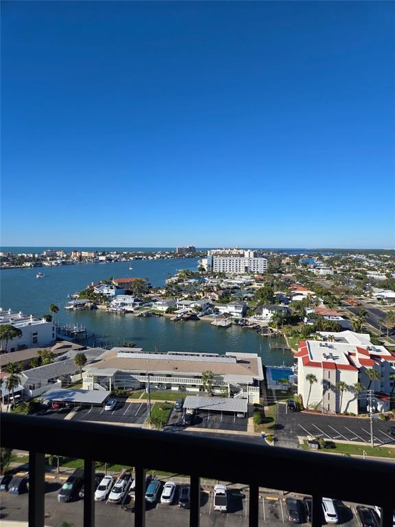 Building Photo - 400 Island Way