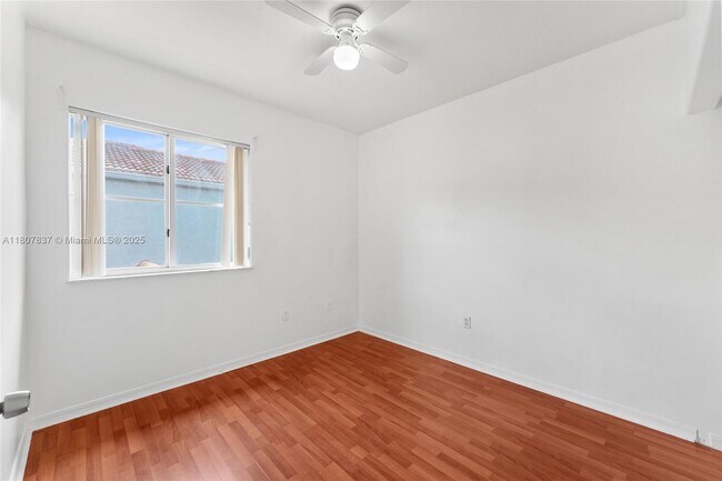 Building Photo - 10819 NW 51st Ln