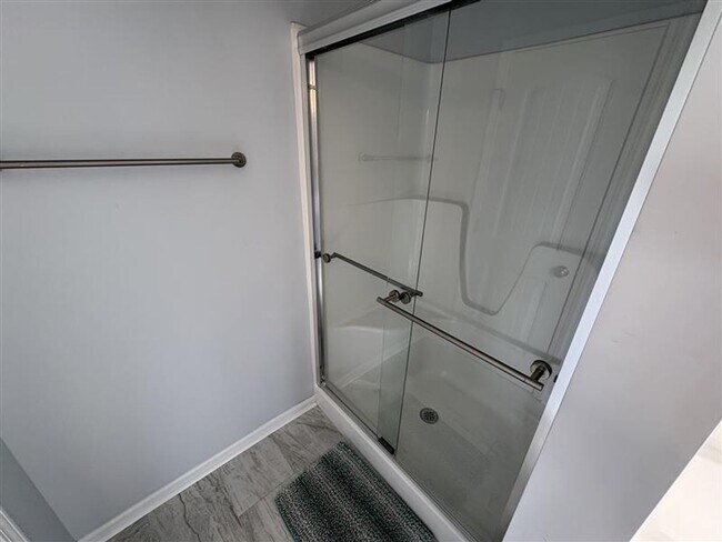 Building Photo - 3bd/2.5ba home with flexible Lease Length