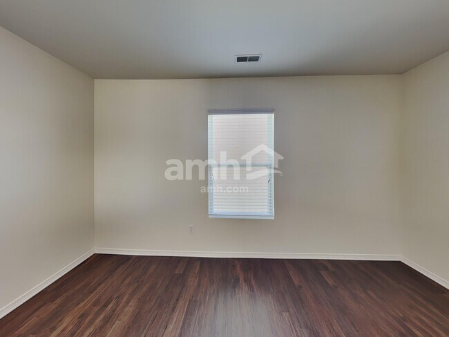 Building Photo - 1611 Rustic Arch Way